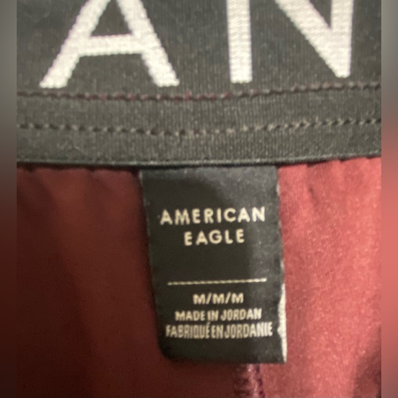 American Eagle Men’s Joggers Size: Medium Color: Maroon —-Like New - Picture 5 of 5